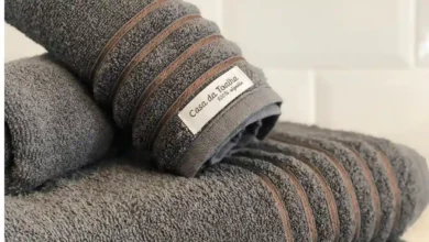 Como dobrar toalha de banho para economizar espaço
