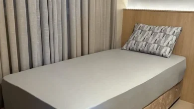 Por que o lençol fica amarelado