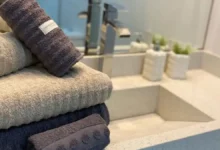 Como dobrar toalhas usando gabaritos