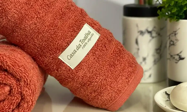 Como tirar mancha de maquiagem de toalha