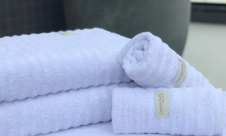 Como tirar mancha de sangue de toalhas de banho