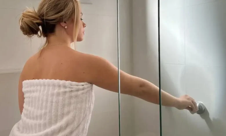 Toalha soltando pelo no corpo