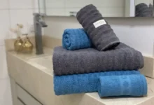 Suporte para pendurar toalha de banho no quarto