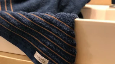 A forma de se secar depois do banho interfere na pele